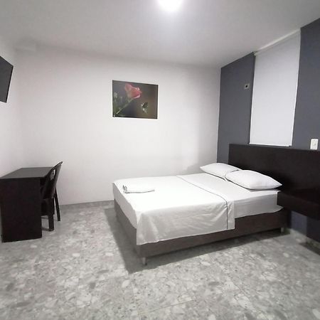 Hotel Bucare Йопаль Экстерьер фото