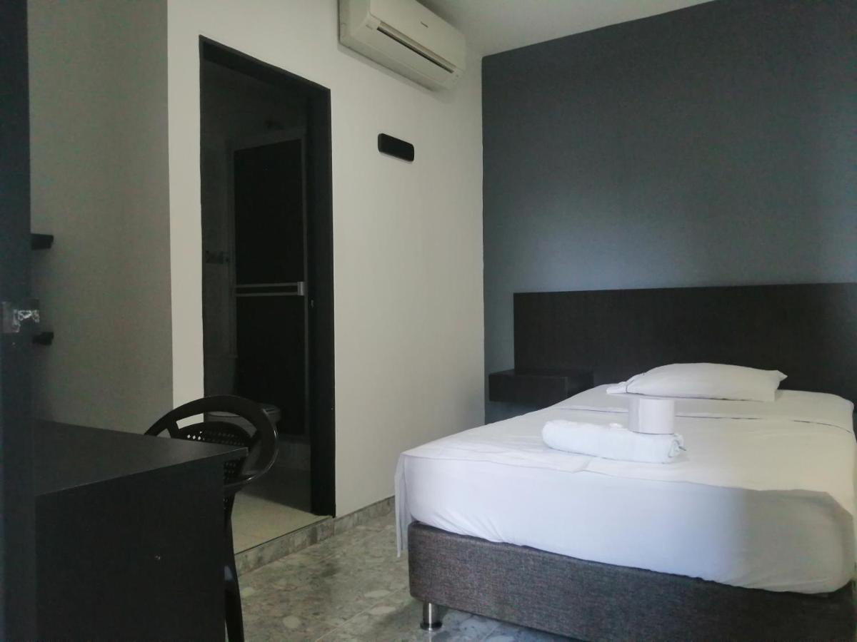 Hotel Bucare Йопаль Экстерьер фото